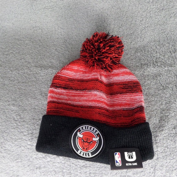 Ultra GAME Other - NBA Ultra Game Chicago Bulls Knit Beanie Hat With Pom Pom OSFA New with Tags